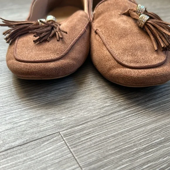 Rouge Helium Sparkle Tassel Suede Loafers - Picture 7 of 7